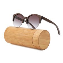 Load image into Gallery viewer, Malcolm, With a X - MajesticGang.Shop

