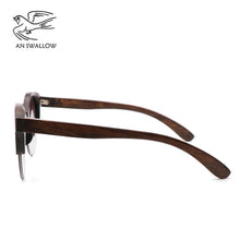 Load image into Gallery viewer, Malcolm, With a X - MajesticGang.Shop
