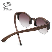 Load image into Gallery viewer, Malcolm, With a X - MajesticGang.Shop
